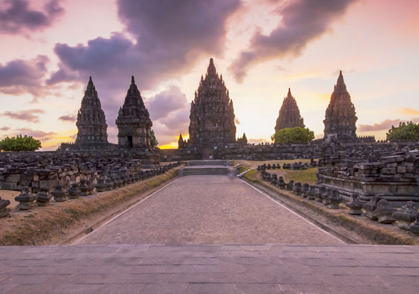 Jogjakarta tour to Prambanan and Borobudur